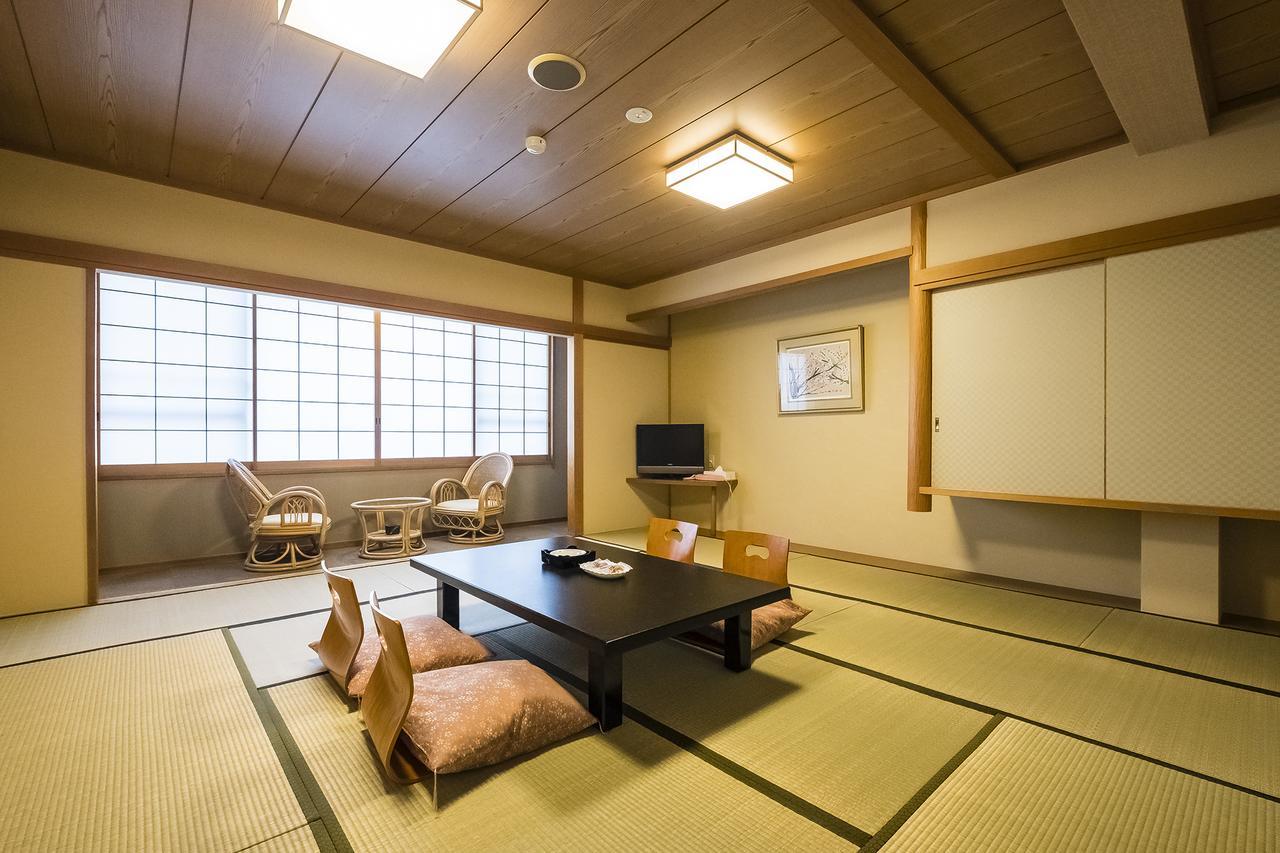 New Tomiyoshi Hotel อาตามิ ภายนอก รูปภาพ
