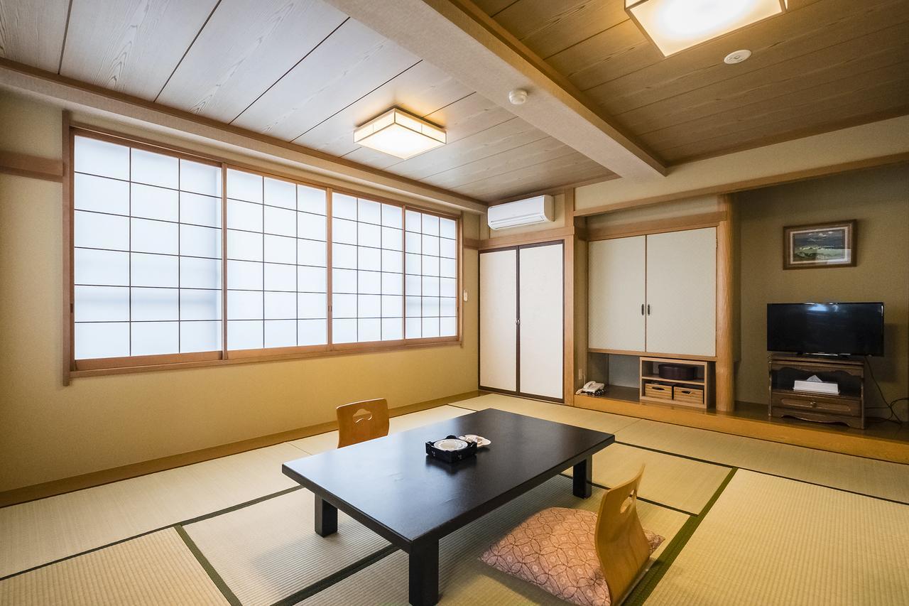 New Tomiyoshi Hotel อาตามิ ภายนอก รูปภาพ